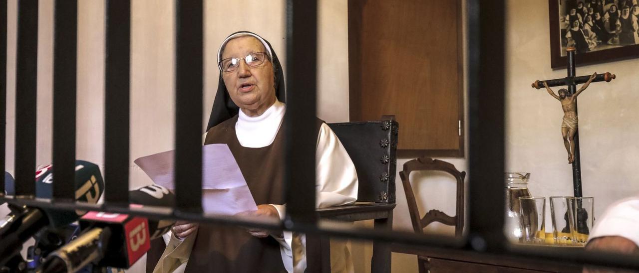 Sor Natividad llamó por teléfono el sábado a Taltavull para ofrecerle la visita al convento. | B.RAMON