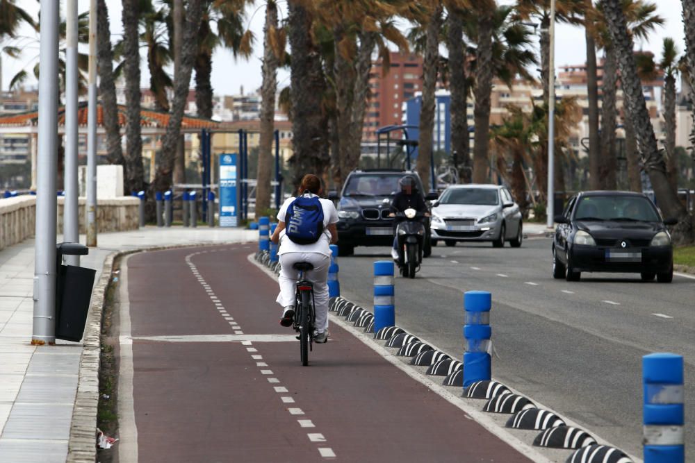 Este lunes ha tenido que reabrirse al tráfico rodado el paseo marítimo Pablo Ruiz Picasso, a pesar de que la pasada semana el Ayuntamiento de Málaga decretaba su cierre durante el tiempo que se mantuviese el estado de alarma.