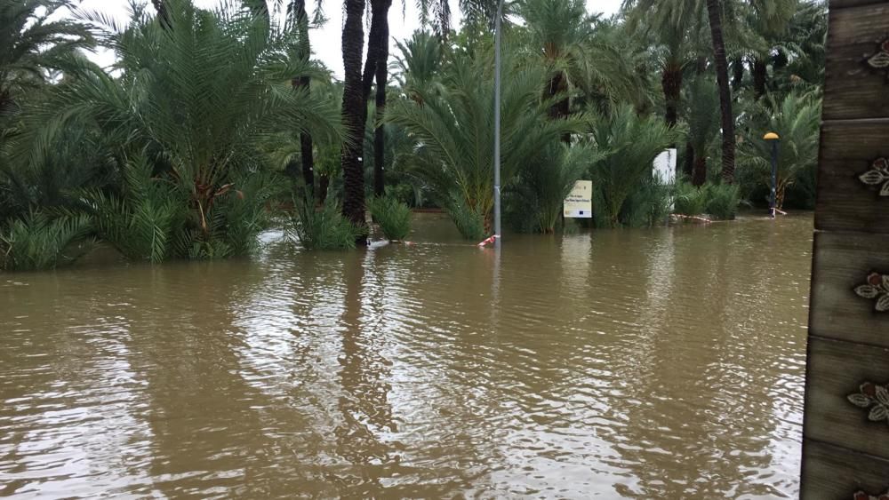 Accesos a Redovan cortados por el poligono San Carlos.