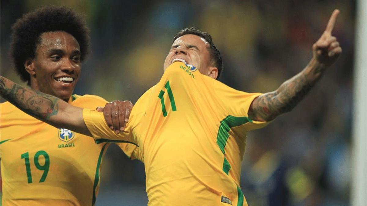 Coutinho y Willian durante el Mundial de Rusia 2018