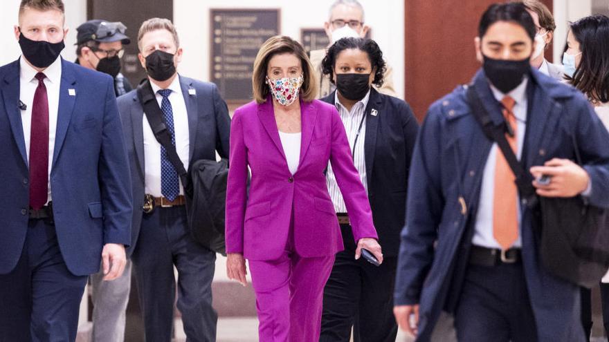 Nancy Pelosi, a su llegada al Capitolio un día después del asalto