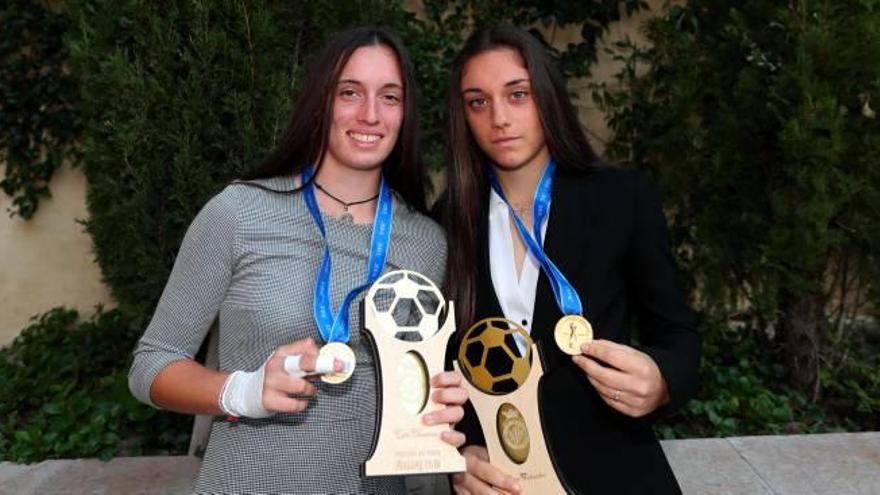 Eva Navarro y Aixa Salvador lucen sus medallas