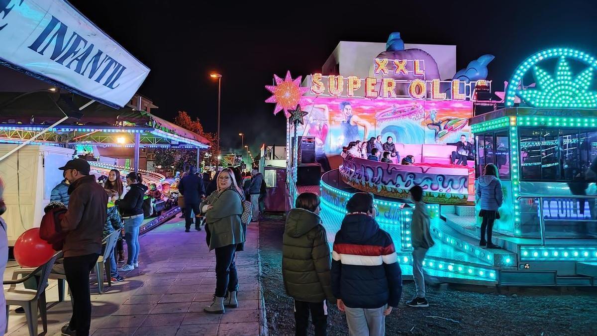 Las atracciones de la feria permanecerán en Segorbe hasta este domingo.