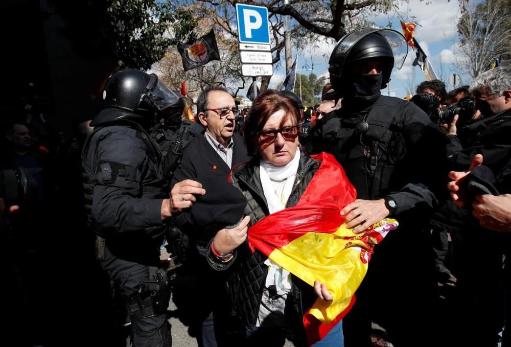 Protesta contra l'acte de VOX a Barcelona