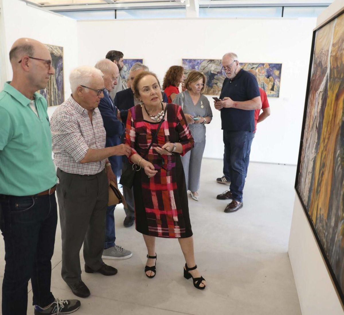La inauguración de la exposición de César Fernández-Pello. |