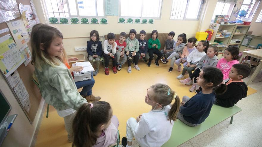 Primer día de clase sin mascarillas en el colegio Can Guerxo. | VICENT MARÍ