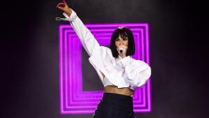 Aitana durante un concierto.