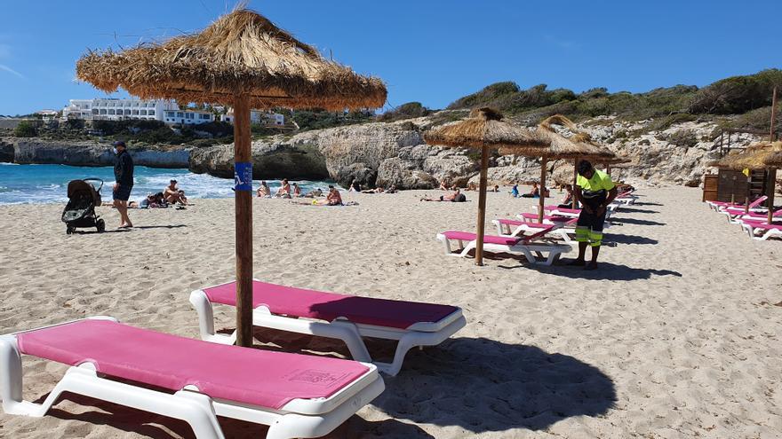 Las playas de Manacor recuperan sus servicios tras municipalizar su gestión