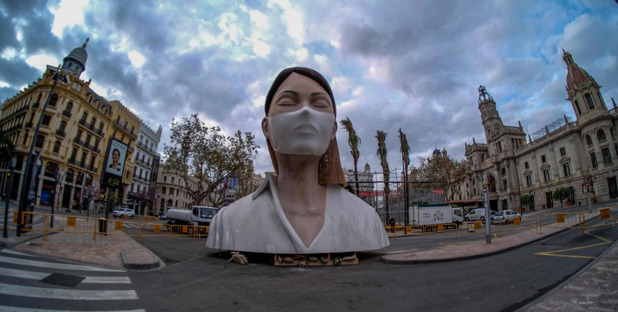 Fallas 2021: La historia gráfica de La Meditadora