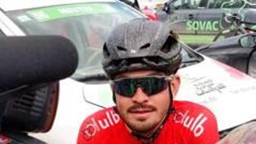 El almusafense Eric Valiente logra su primer podio ciclista           en categoría continental