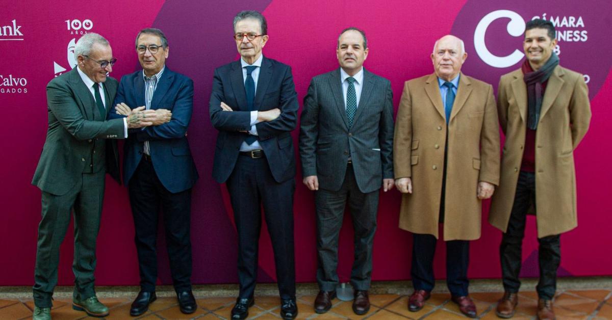 Jesús Navarro Alberola, Jesús Navarro Navarro, Antonio Catalán, Carlos Baño, Joaquín Pérez y Fede Fuster.  | ÁLEX DOMÍNGUEZ