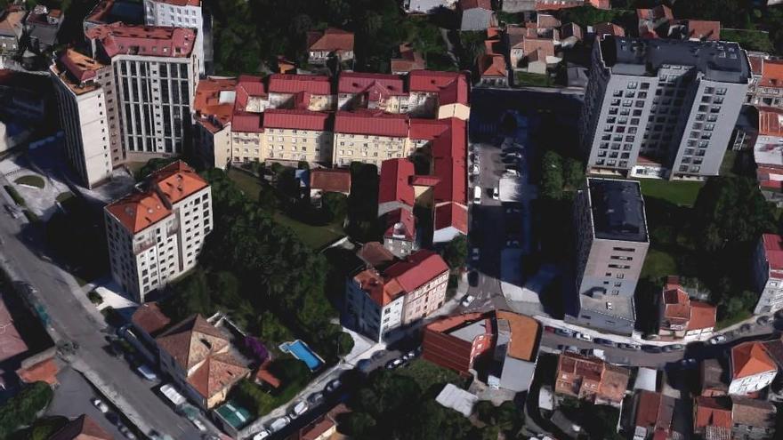 Vista aérea de varios edificios y solares de Vigo // FdV