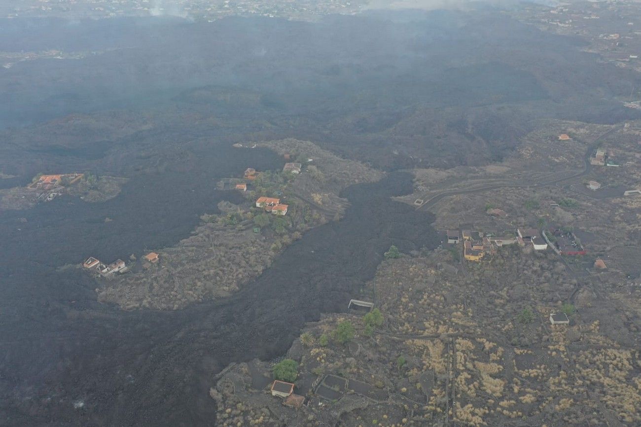 El avance de la lava del volcán de La Palma, a vista de pájaro en el décimo día de erupción