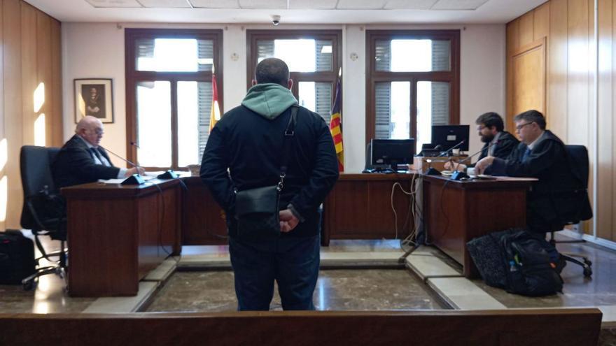 El hombre condenado, durante el juicio que se celebró en Palma a finales de enero.
