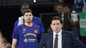 Pascual, con cara de decepción igual que sus jugadores