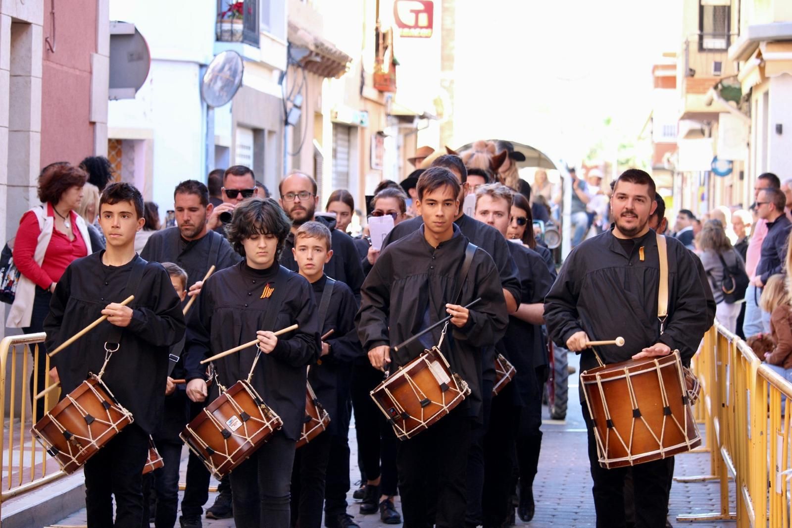 El Campello celebra la bendición tradicional en por Sant Antoni del Porquet