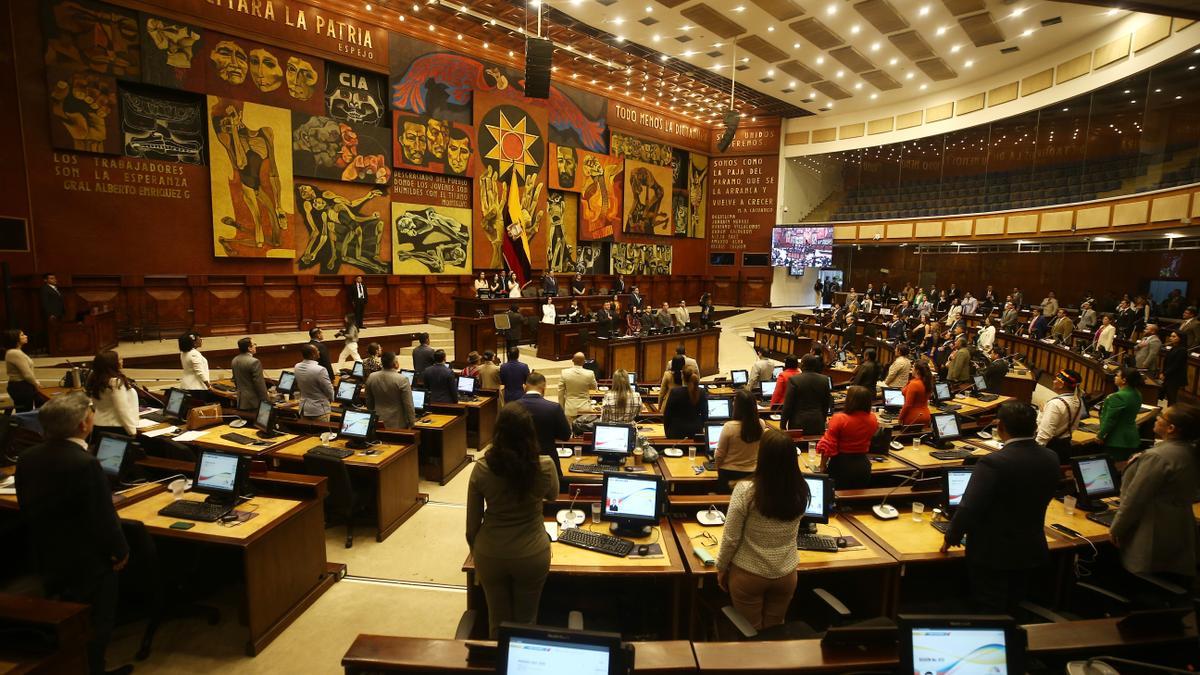 El Parlamento de Ecuador aprueba la ley de igualdad salarial para mujeres