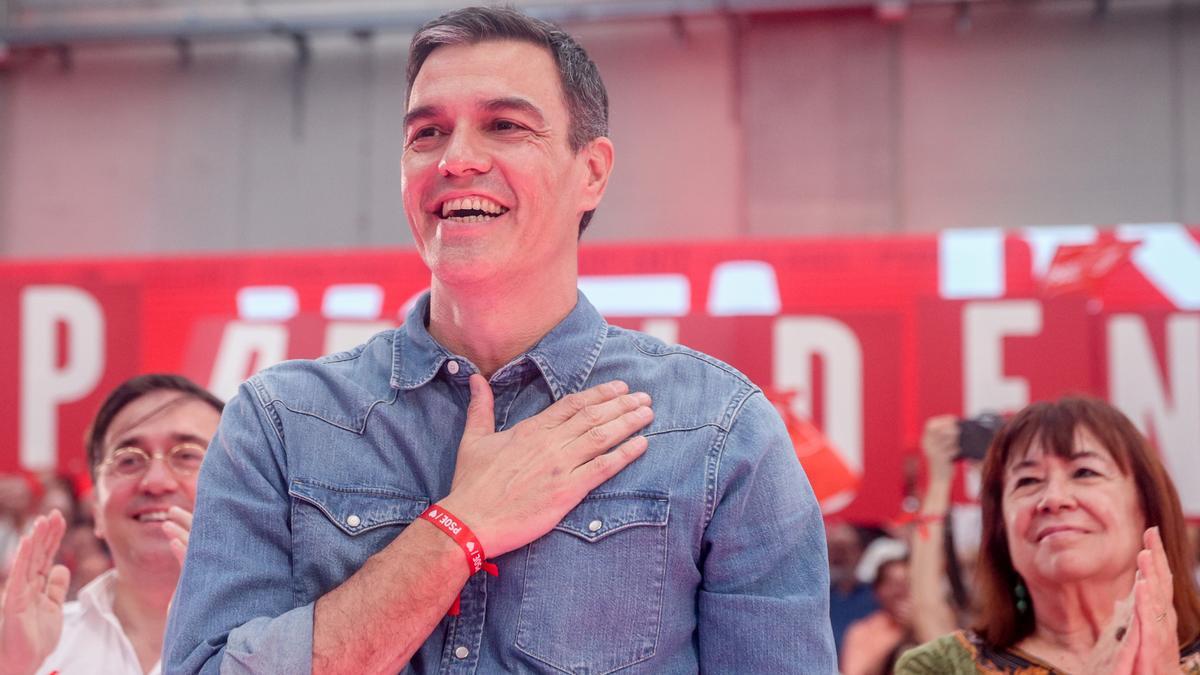 El presidente del Gobierno y candidato a la reelección por el PSOE, Pedro Sánchez, durante el acto de cierre de campaña del PSOE.