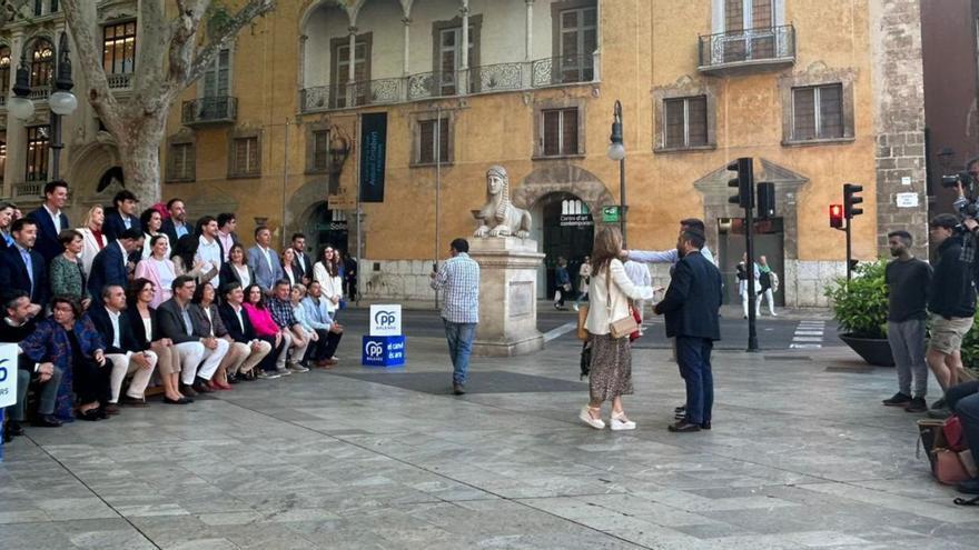 El PP se hace la foto de candidatura en el Born