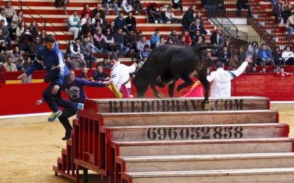 Vaquillas y rejones en la Feria San Jorge