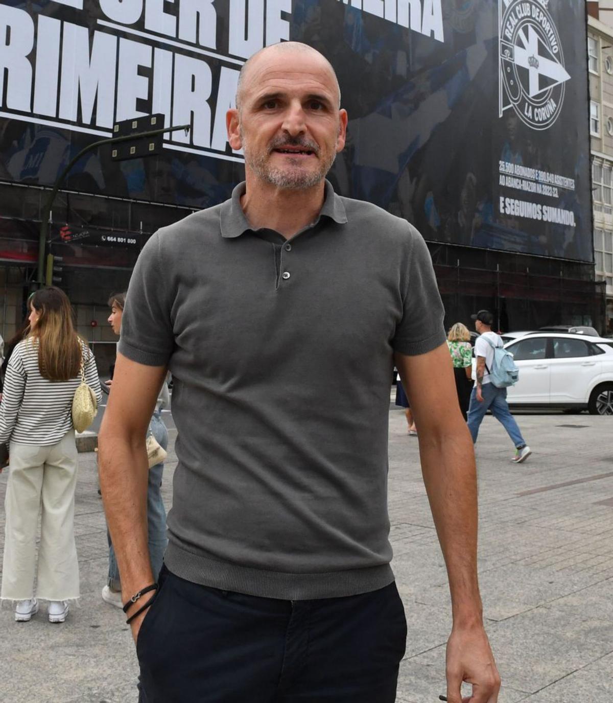 Fernando Soriano, director de fútbol del Dépor. |  // VÍCTOR ECHAVE