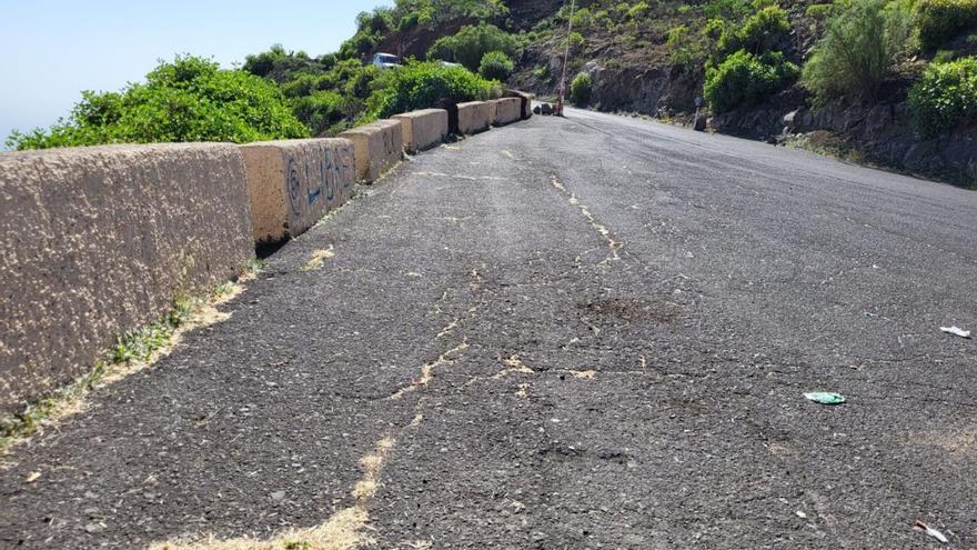 Carretera de acceso al Mirador La Centinela.