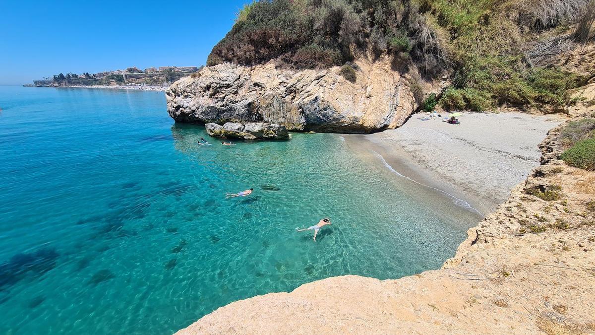 Playa de Burriana, Nerja