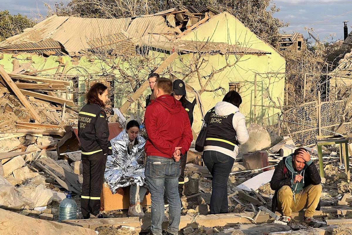 Al menos 12 personas han muerto como resultado del ataque nocturno ruso con misiles contra la ciudad ucraniana de Zaporiyia.