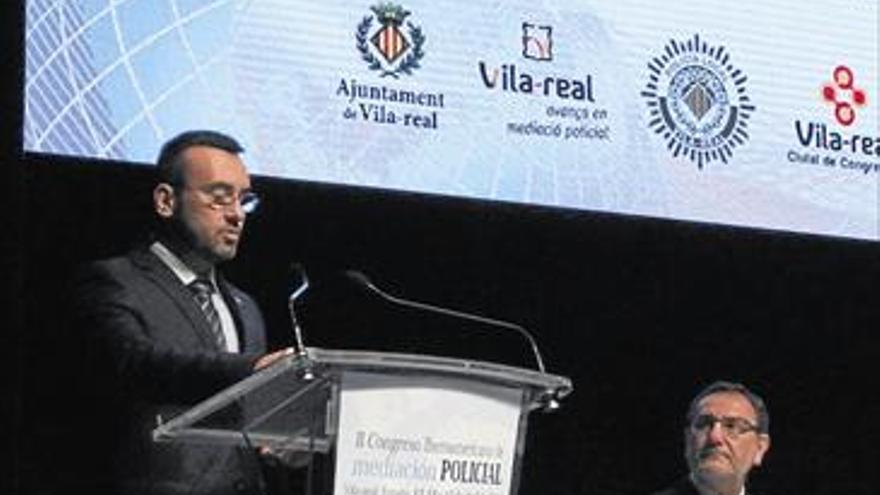 Vila-real plantea integrarse en la red Alcalde por la Paz
