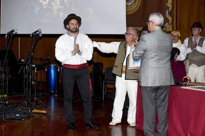 Entrega de los premios Cachorros de Honor