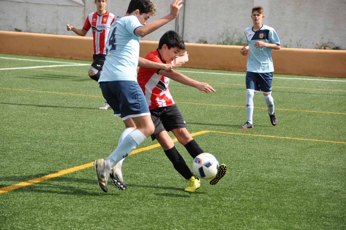 Imágenes de la jornada de fútbol base (17/18 abril)