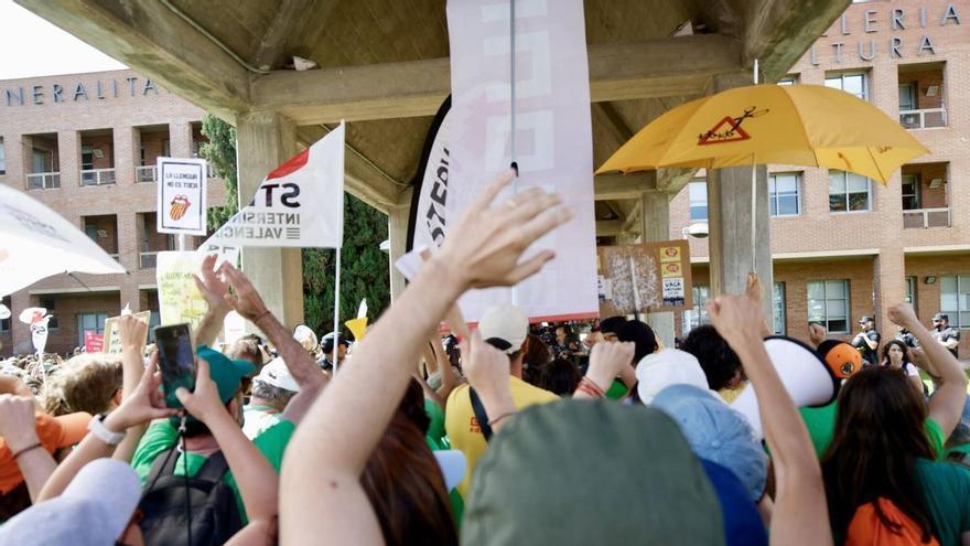 Educación convoca a los sindicatos a una nueva reunión tras recibir su última contrapropuesta