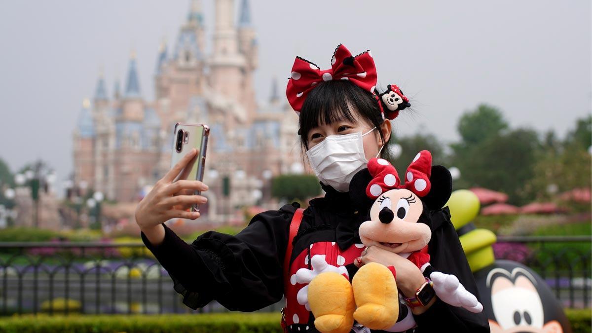 Disneyland Shanghái reabre tras tres meses cerrado por el coronavirus