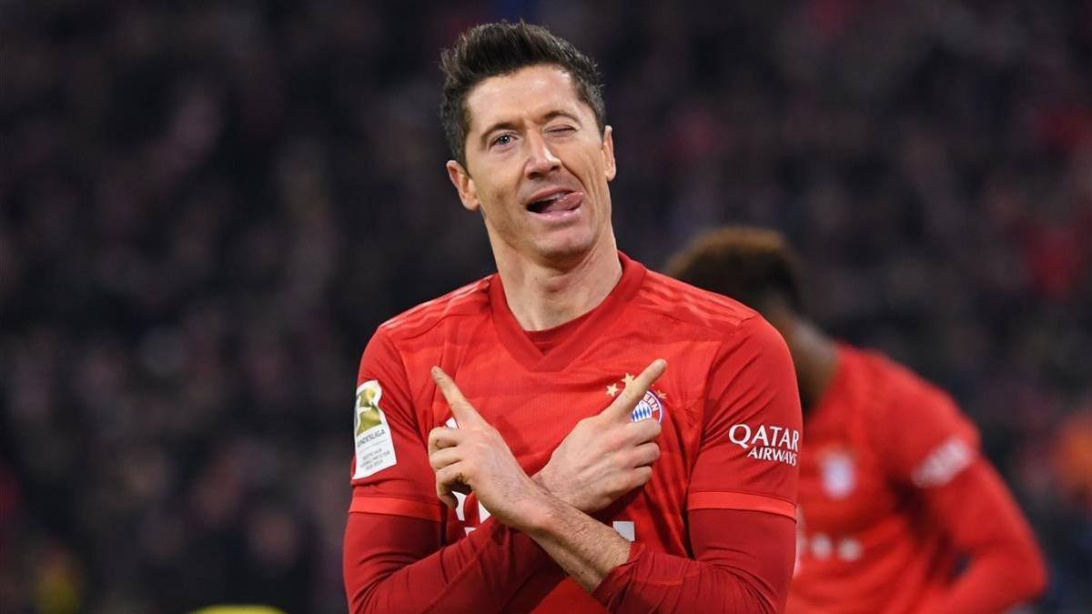 Robert Lewandowski celebra el primer gol del partido.