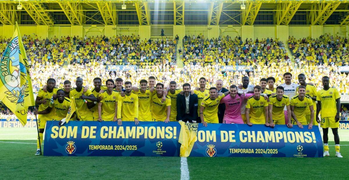 El Villarreal celebrando su clasificación a Champions