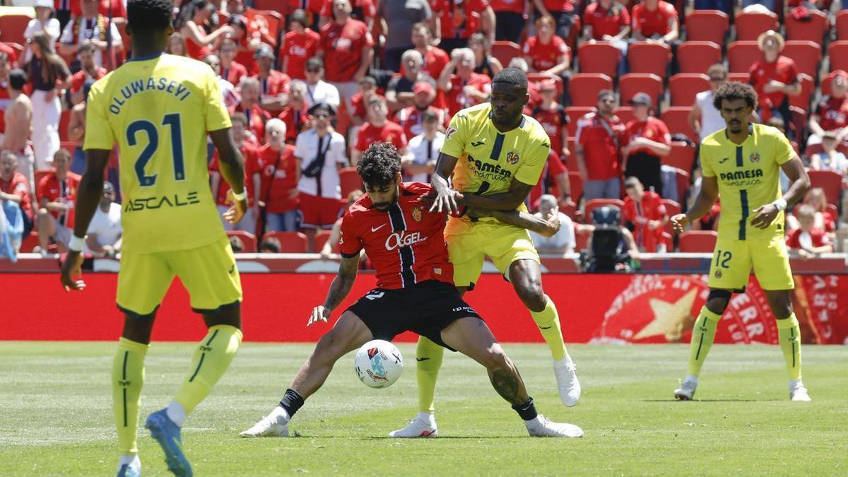 MERCADO DE FICHAJES | El Benfica se interesa por Samu Costa y el Mallorca pide 25 millones