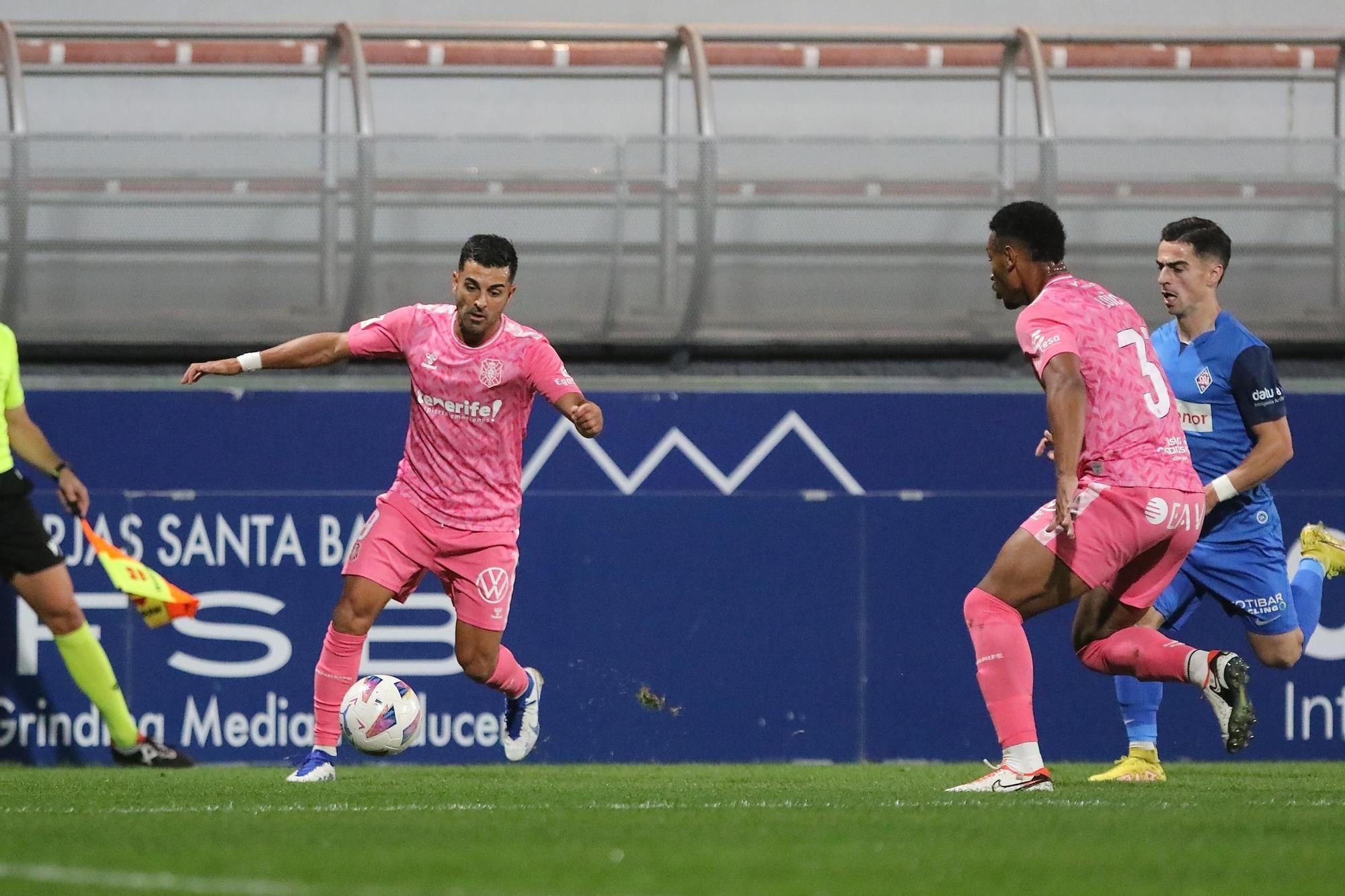 El partido SD Amorebieta - CD Tenerife, en imágenes