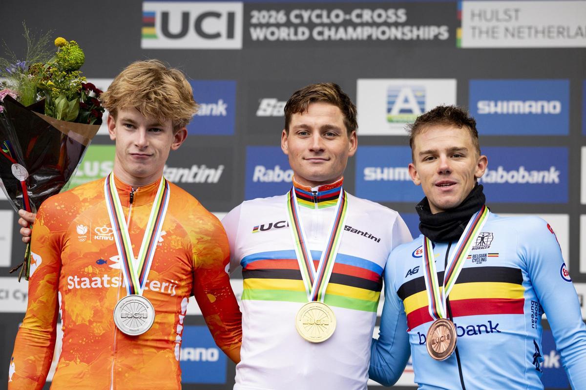 Van der Poel, de nuevo en lo más alto del podio