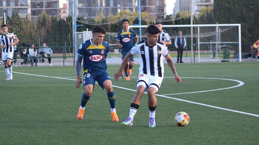 La crónica | Carlos Segura vuelve a ser providencial para el Castellón B, que empata con el filial del Espanyol (1-1)