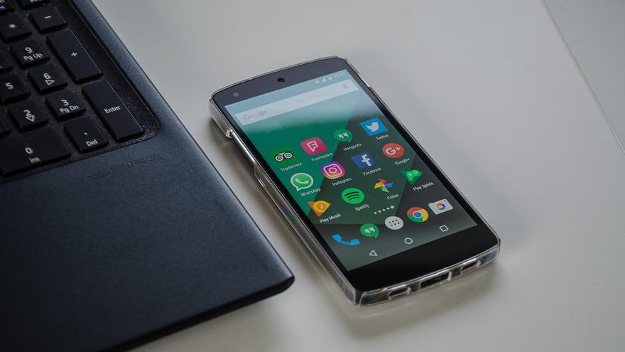 Alerta roja a los usuarios de Android: una nueva estafa te vacía las cuentas y luego &#039;mata&#039; el teléfono móvil