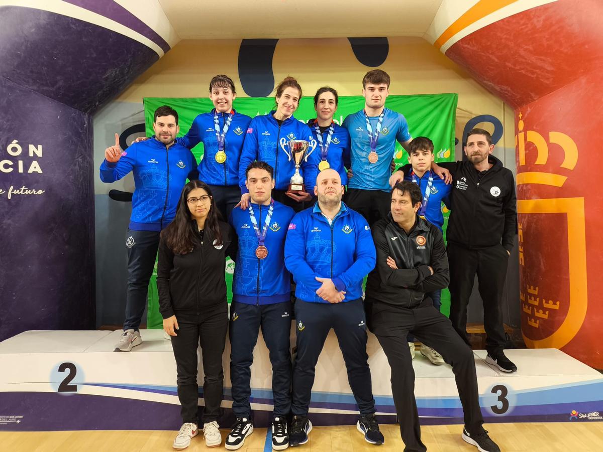 La selección gallega de lucha, en San Javier.