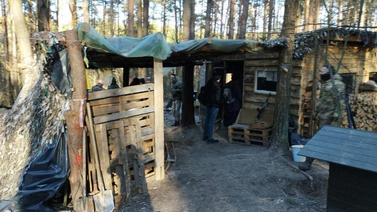 Cabaña en las que los soldados ucranianos descansan.