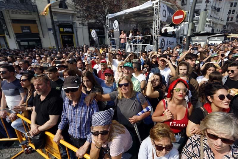 Búscate en la mascletà del 14 de marzo