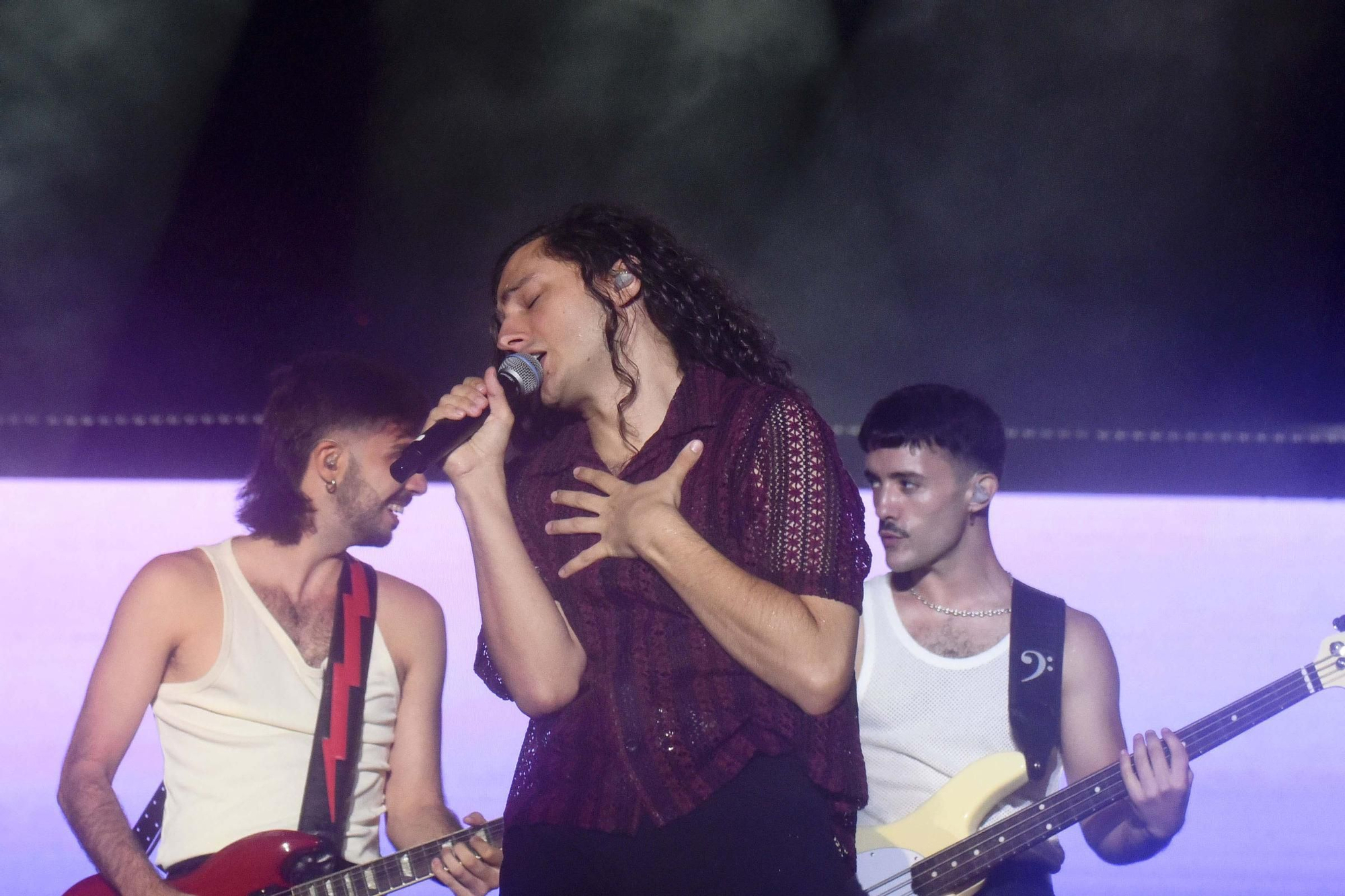 Arde Bogotá muestra su grandeza cantando bajo la lluvia de A Coruña