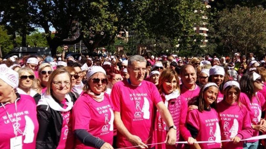 Unas 1.300 personas participan en la V Marcha por la Salud