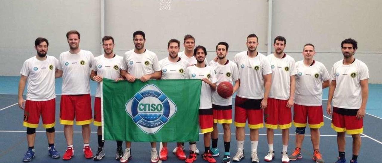 El equipo del CNSO-Delgado Abogados posa antes de afrontar su encuentro de octavos de final de la Copa Federación.