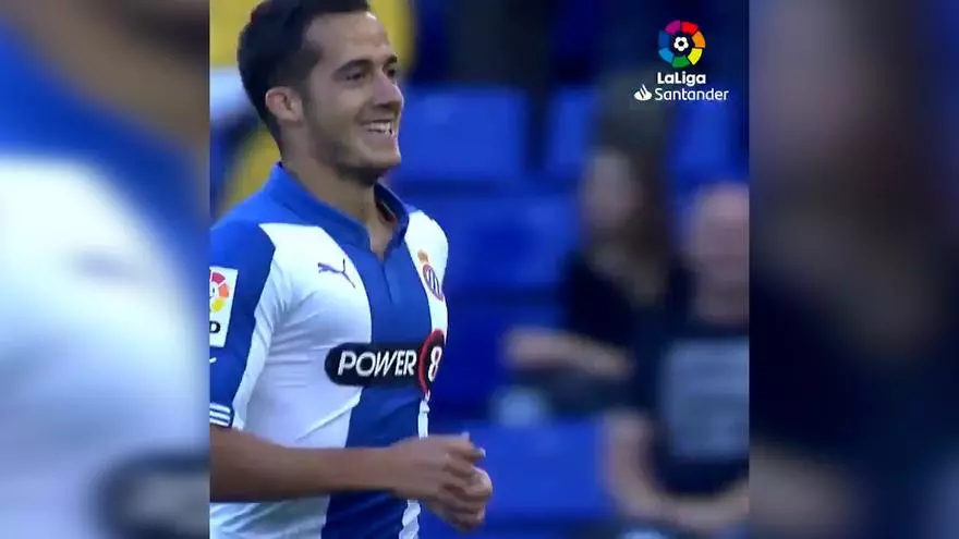 Lucas V芍zquez marca con el RCD Espanyol