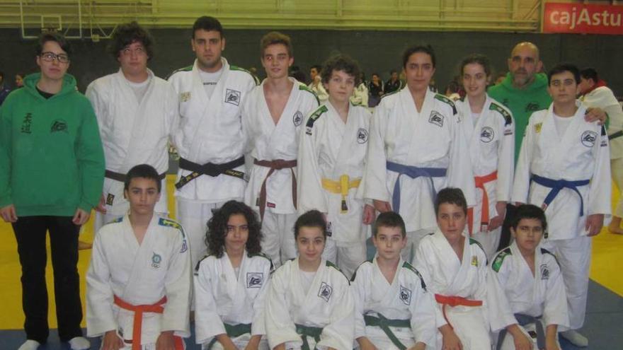 Los judokas del Cedelan langreano.