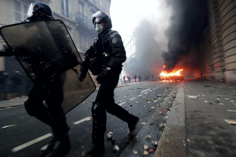 Protesta multitudinaria de los chalecos amarillos