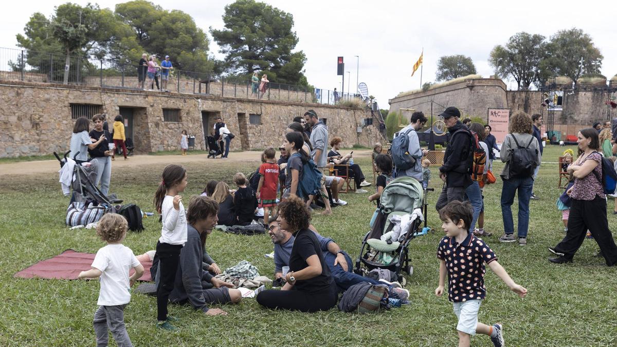 El circo brilla por la Mercè en el castillo de Montjuïc